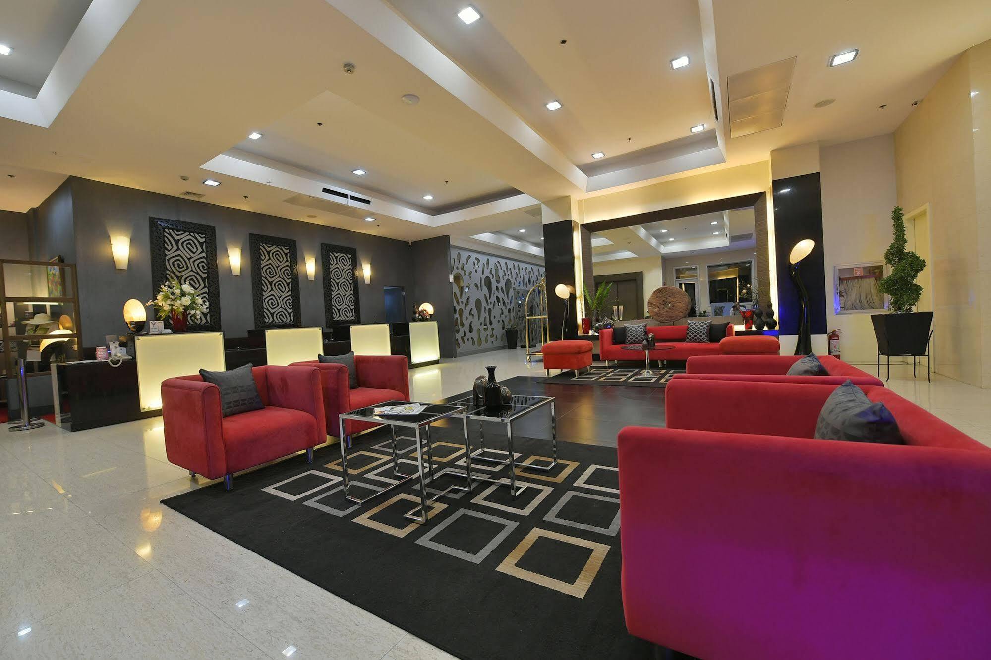 Paseo Premiere Hotel Santa Rosa (Laguna) Exterior foto